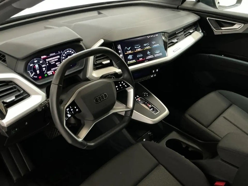 Audi Q4 e-tron 45 S-line 5d