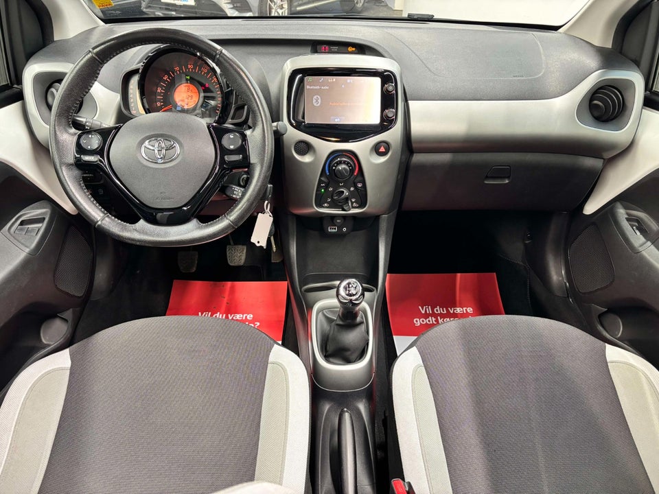 Toyota Aygo 1,0 VVT-i x-sky 5d