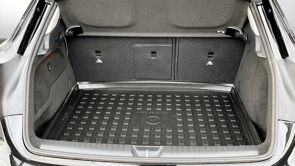 Mercedes GLA200 1,6 Final Edition aut. 5d