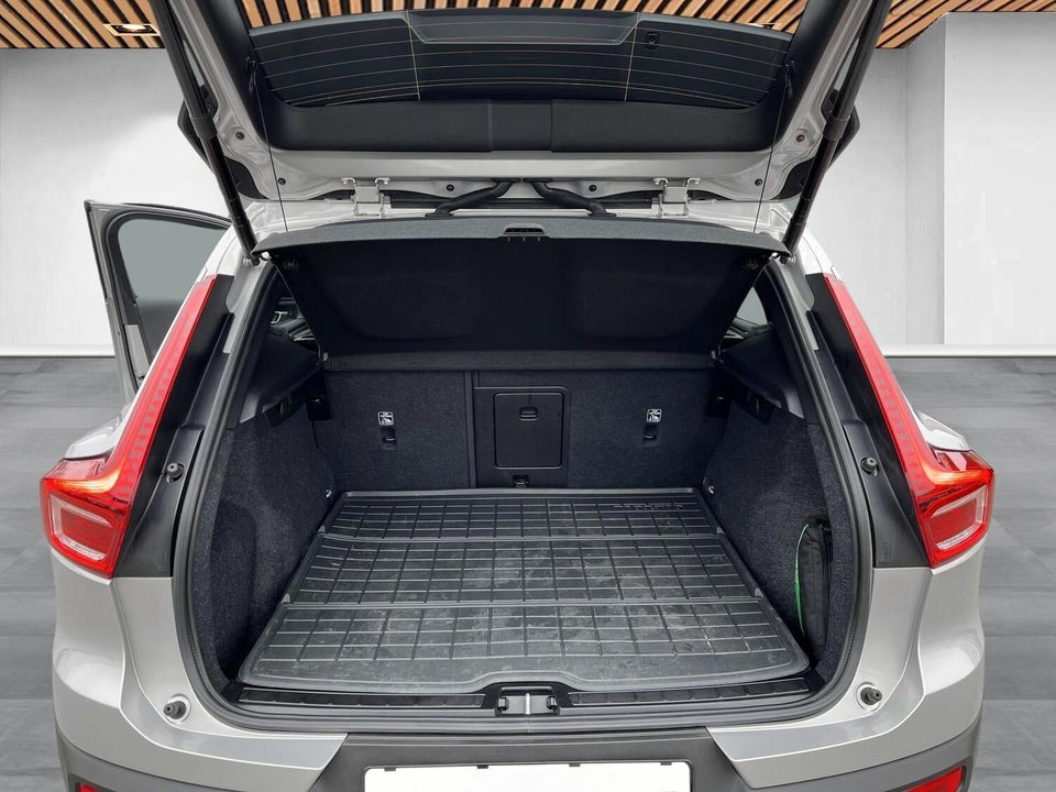 Volvo EX40 Extended Range Core 5d