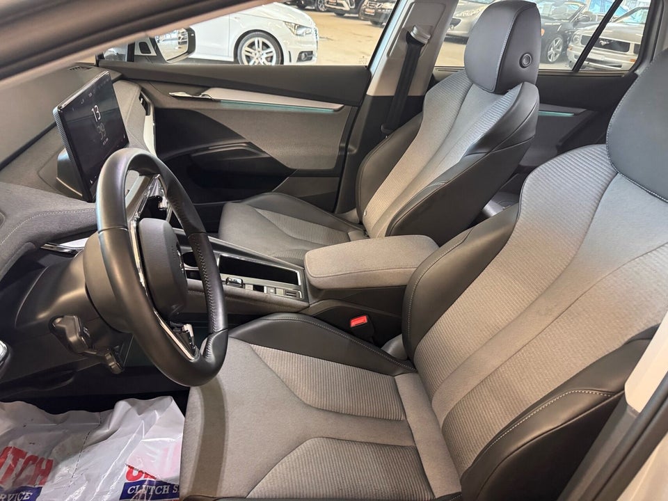 Skoda Enyaq 60 iV Premium 5d