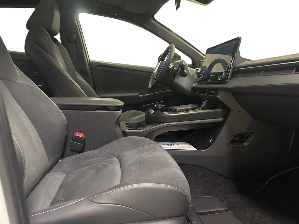 Toyota C-HR+ 77 Executive AWD 5d