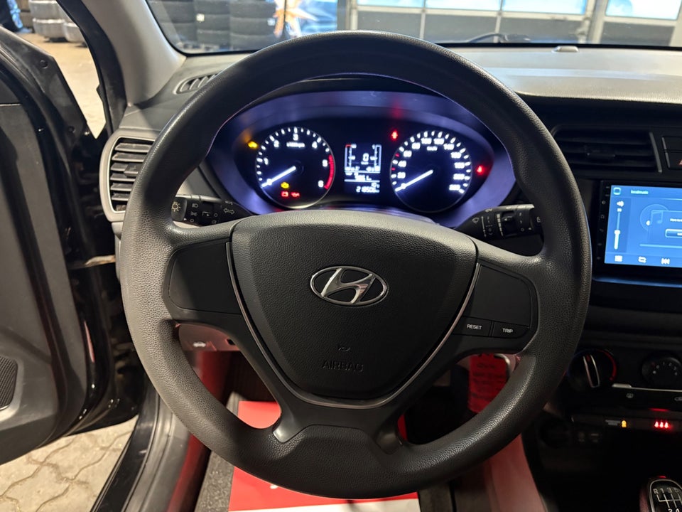 Hyundai i20 1,1 CRDi 75 Life 5d