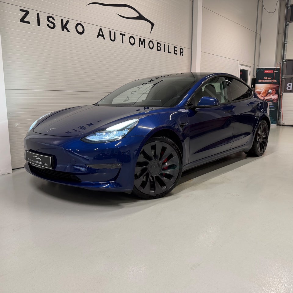 Tesla Model 3 Performance AWD 4d