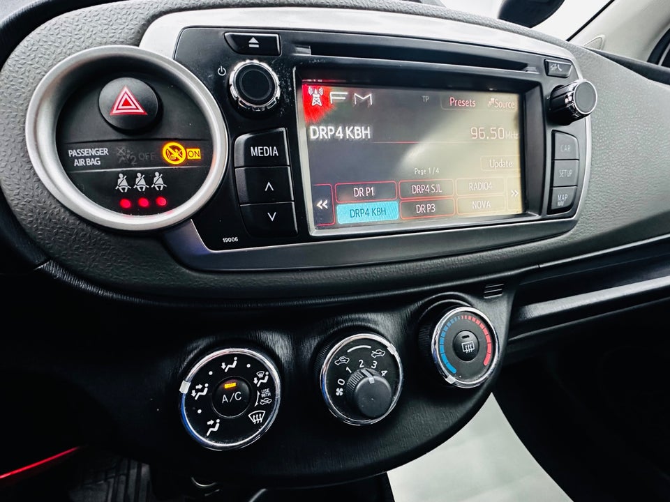 Toyota Yaris 1,0 VVT-i T2 Touch 5d