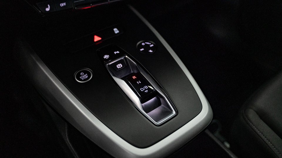 Audi Q4 e-tron 40  5d