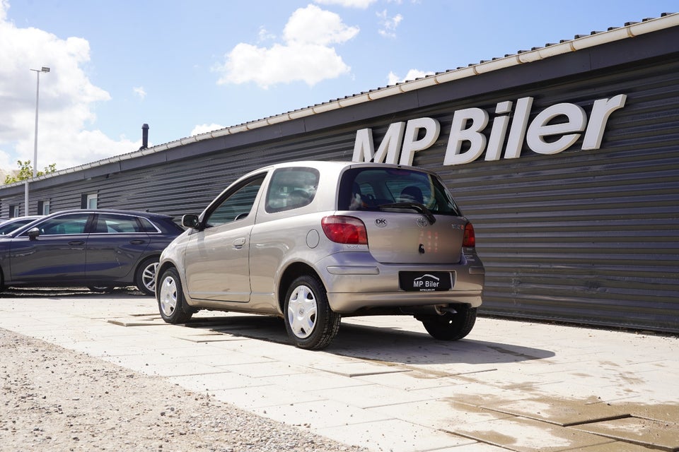 Toyota Yaris 1,3 Luna 3d