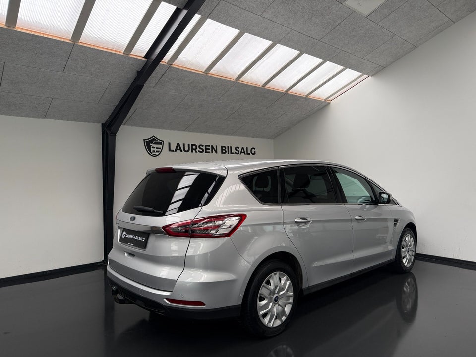 Ford S-MAX 1,5 SCTi 160 Titanium 5d