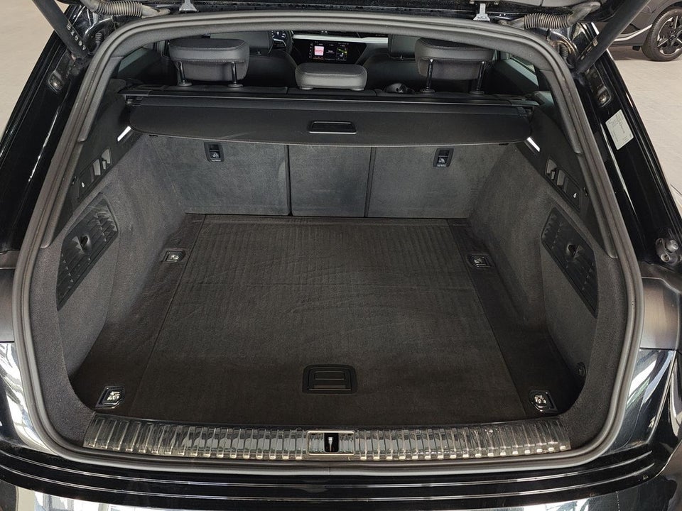 Audi e-tron 55 S-line quattro 5d