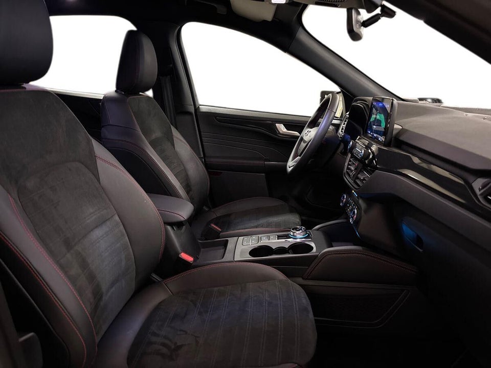 Ford Kuga 2,5 PHEV ST-Line X CVT 5d