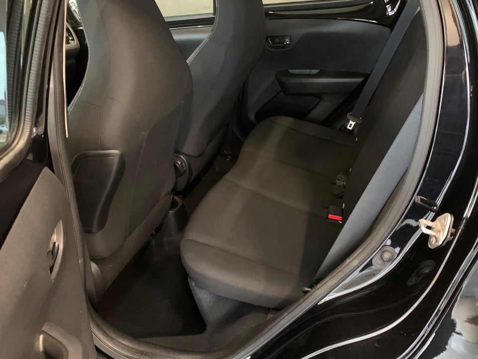 Peugeot 108 1,0 e-VTi 72 Evolution 5d