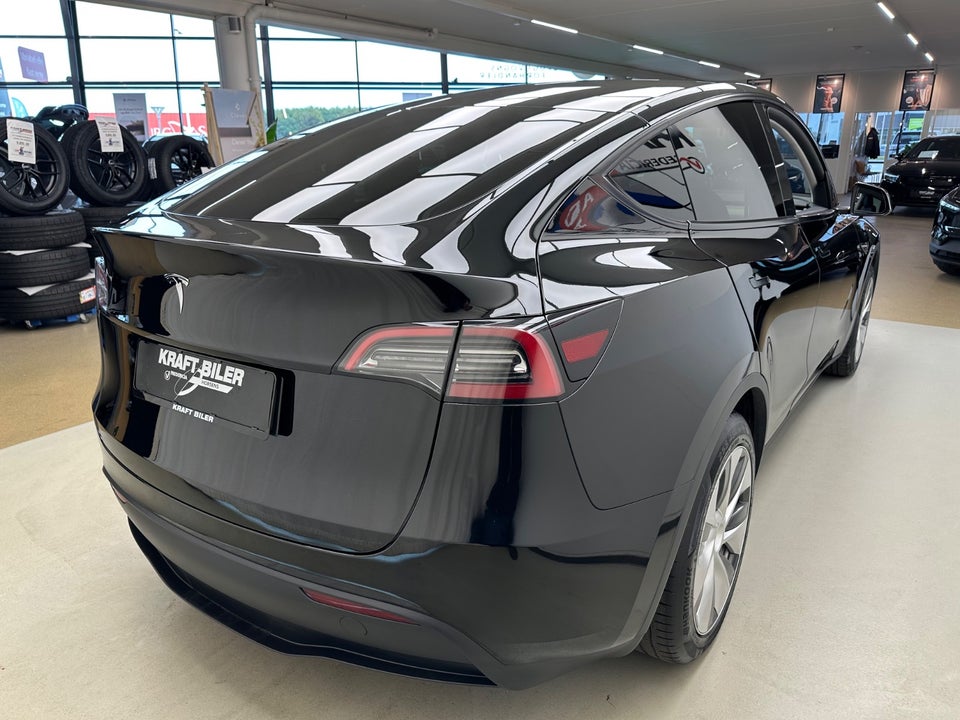 Tesla Model Y RWD 5d
