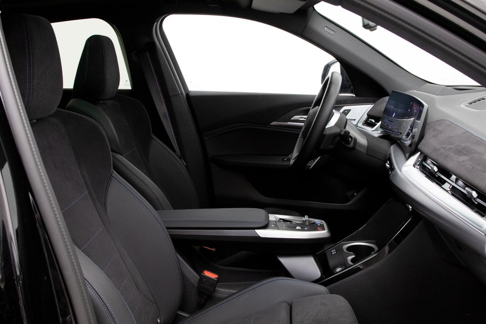 BMW iX2 eDrive20 Fully Charged M-Sport 5d