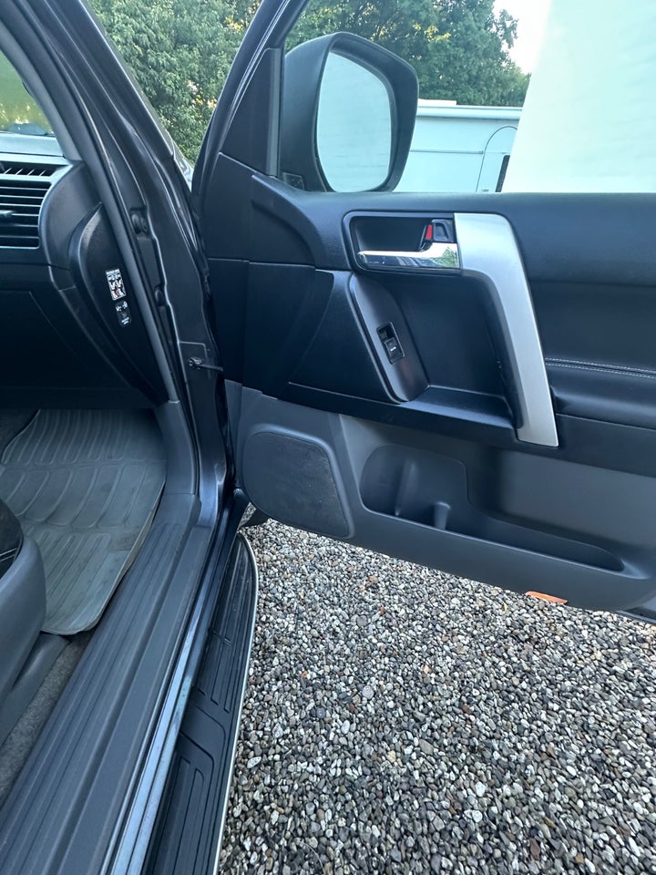 Toyota Land Cruiser 3,0 D-4D T3 aut. 5d