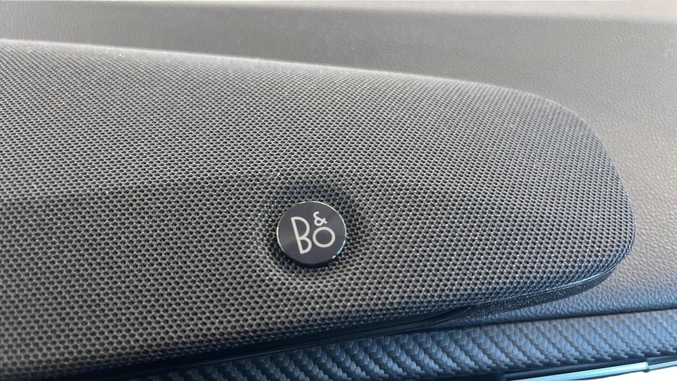 Ford Explorer 82 Premium Extended Range 5d