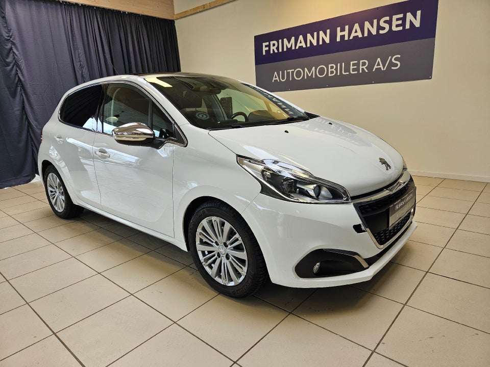 Peugeot 208 1,6 BlueHDi 100 Desire Sky 5d