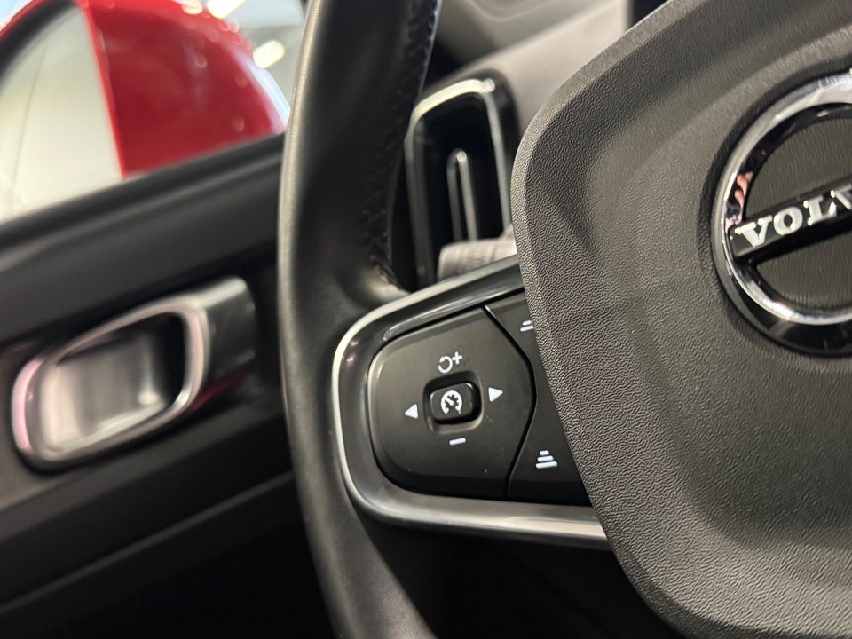Volvo XC40 1,5 T4 ReCharge Inscription aut. 5d