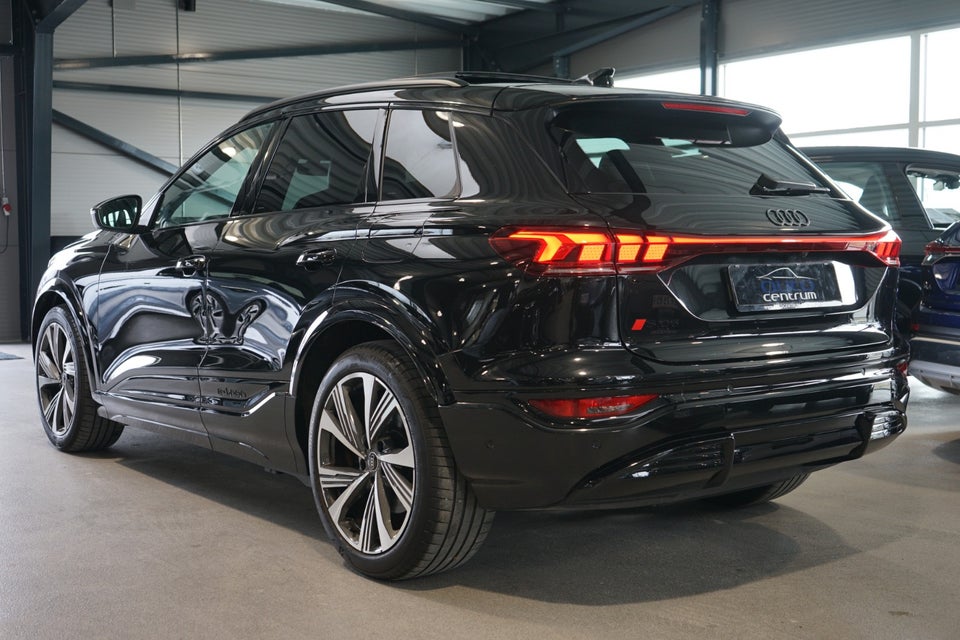 Audi SQ6 e-tron quattro 5d