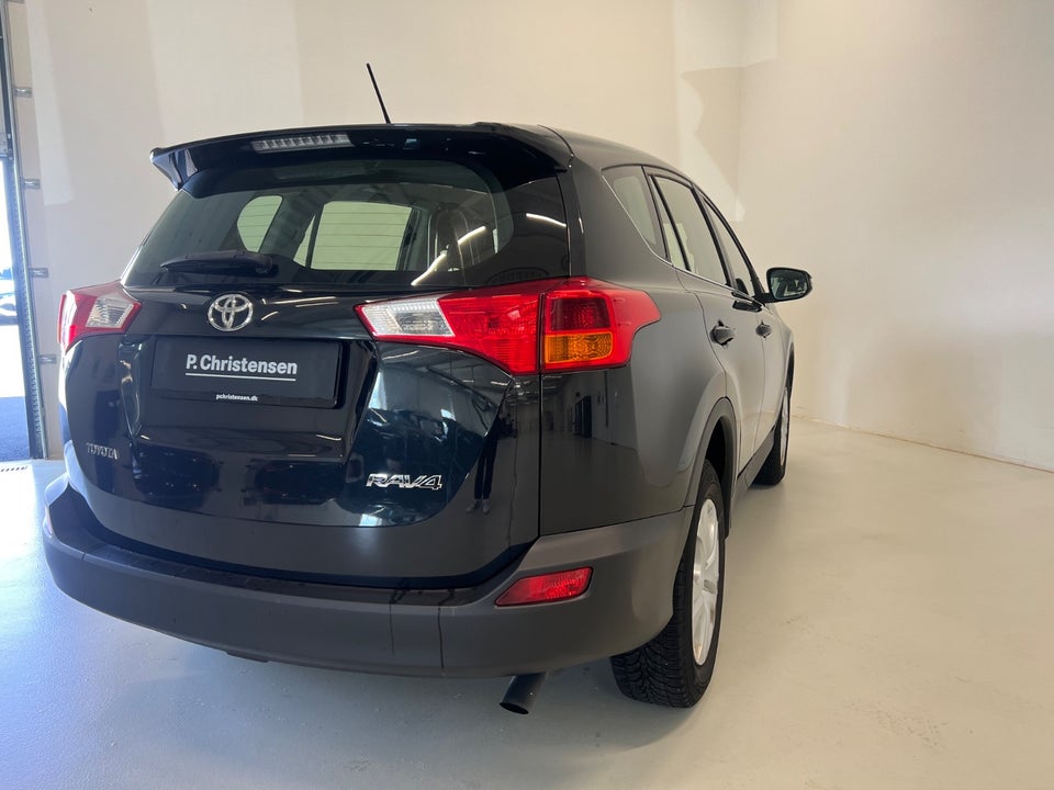 Toyota RAV4 2,0 D-4D T2 Van 5d