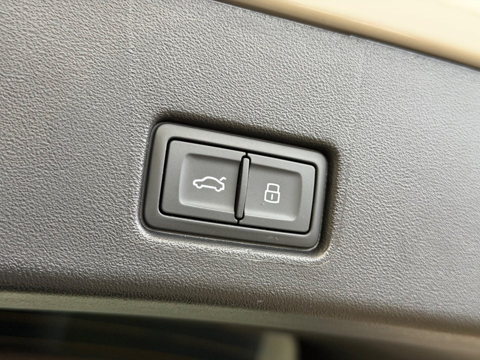 Audi Q4 e-tron 40 Advanced Sportback 5d