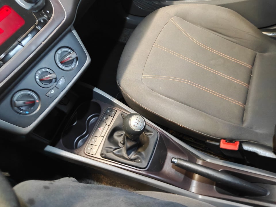 Seat Ibiza 1,4 16V Style ST 5d