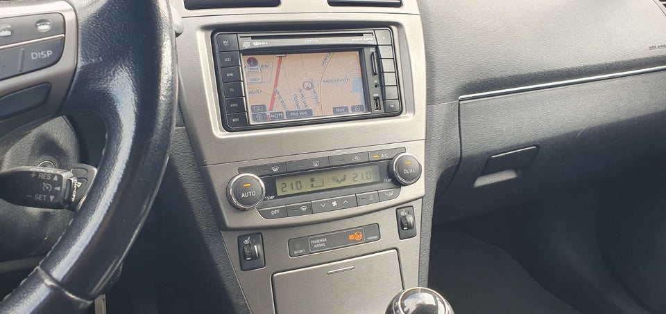 Toyota Avensis 2,0 D-4D T2 stc. 5d
