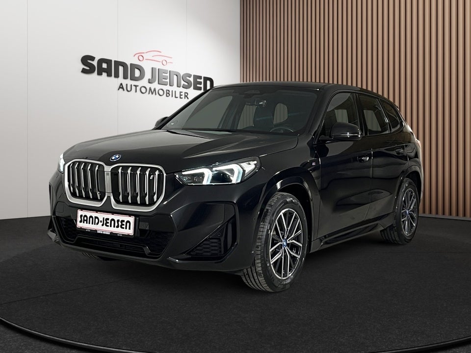 BMW iX1 xDrive30 M-Sport Van 5d