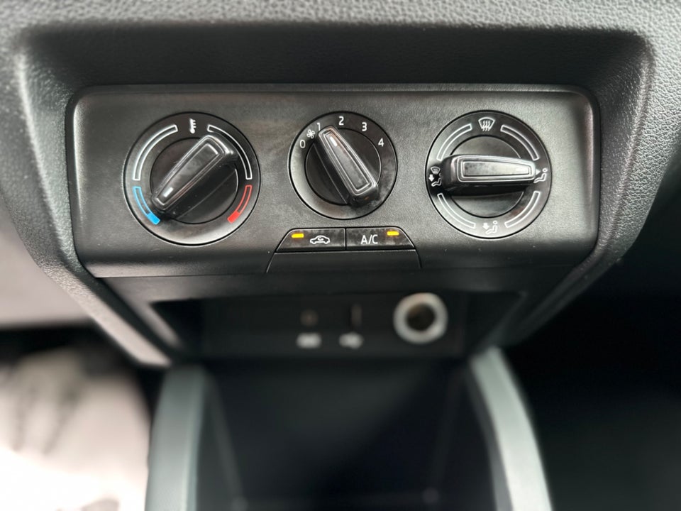 Skoda Fabia 1,0 MPi 75 Active 5d