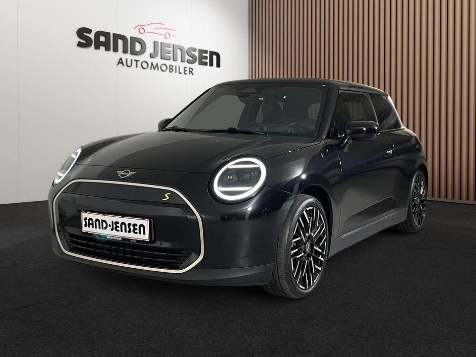 MINI Cooper SE Favoured Trim M 3d