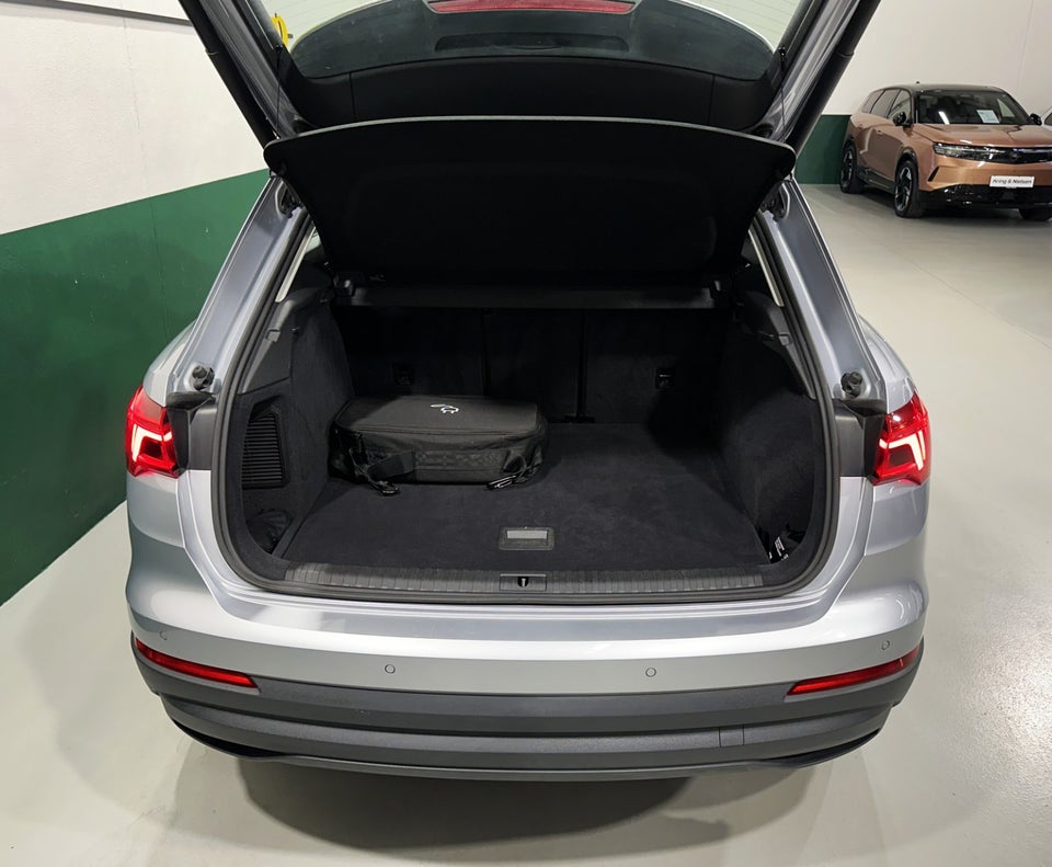 Audi Q3 45 TFSi e Attitude plus S-tr. 5d