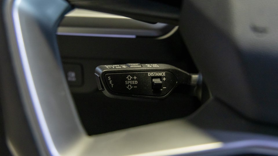 Audi Q4 e-tron 45 quattro 5d