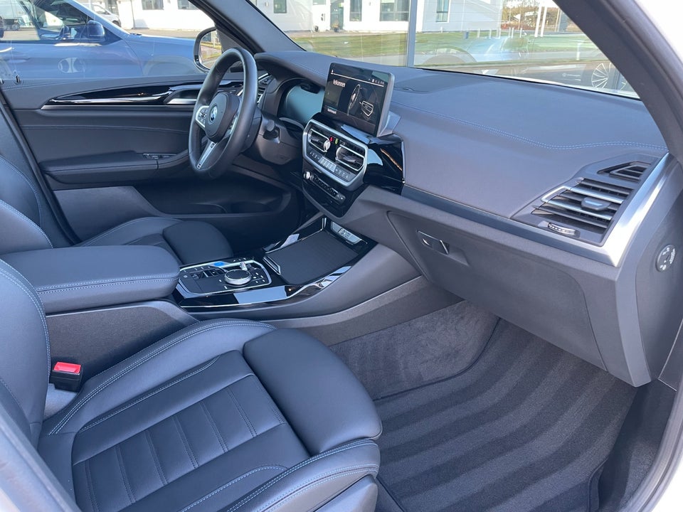 BMW iX3 Charged Plus M-Sport 5d