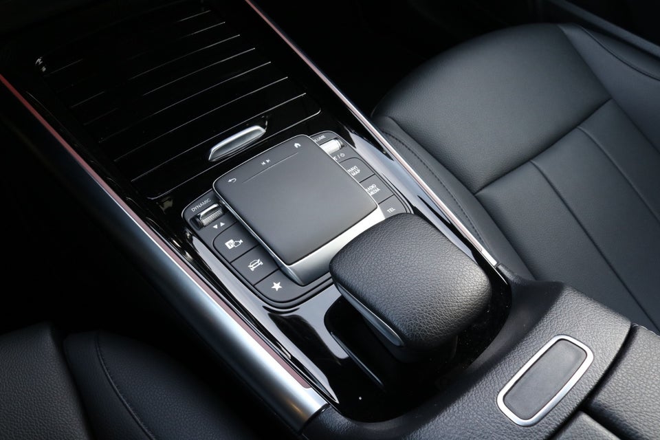 Mercedes EQA250 Progressive 5d