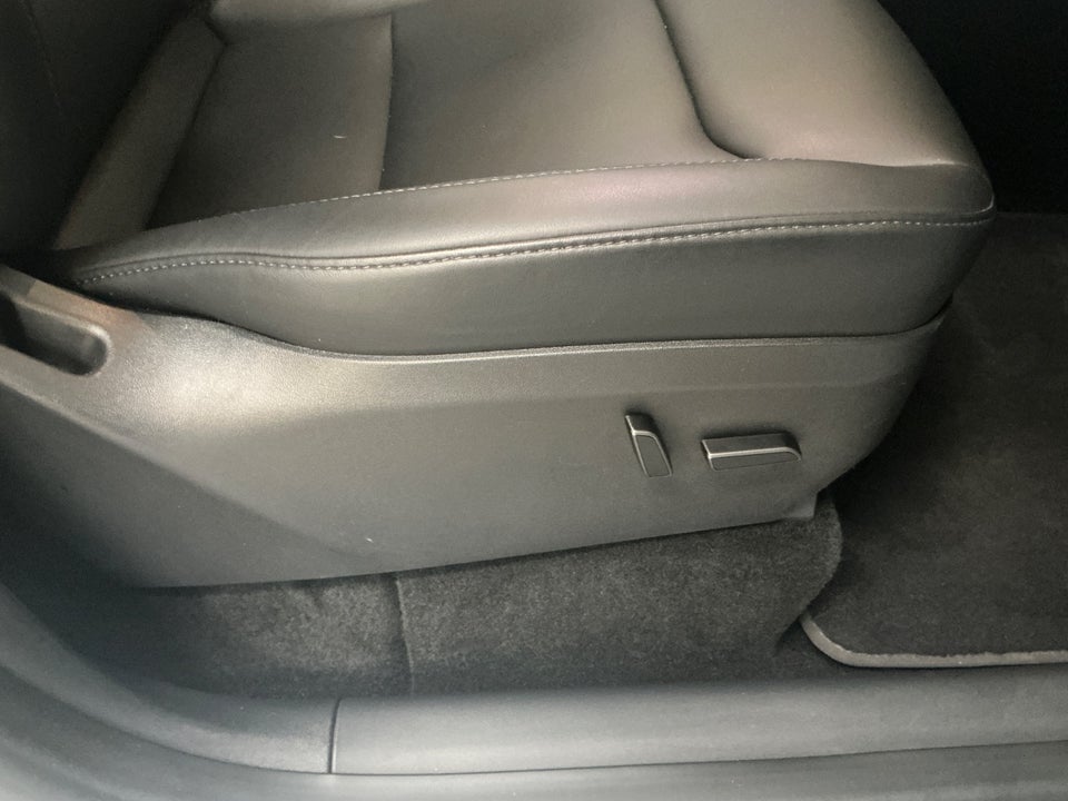 Tesla Model Y Performance AWD 5d