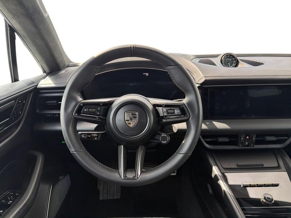 Porsche Macan Turbo 5d