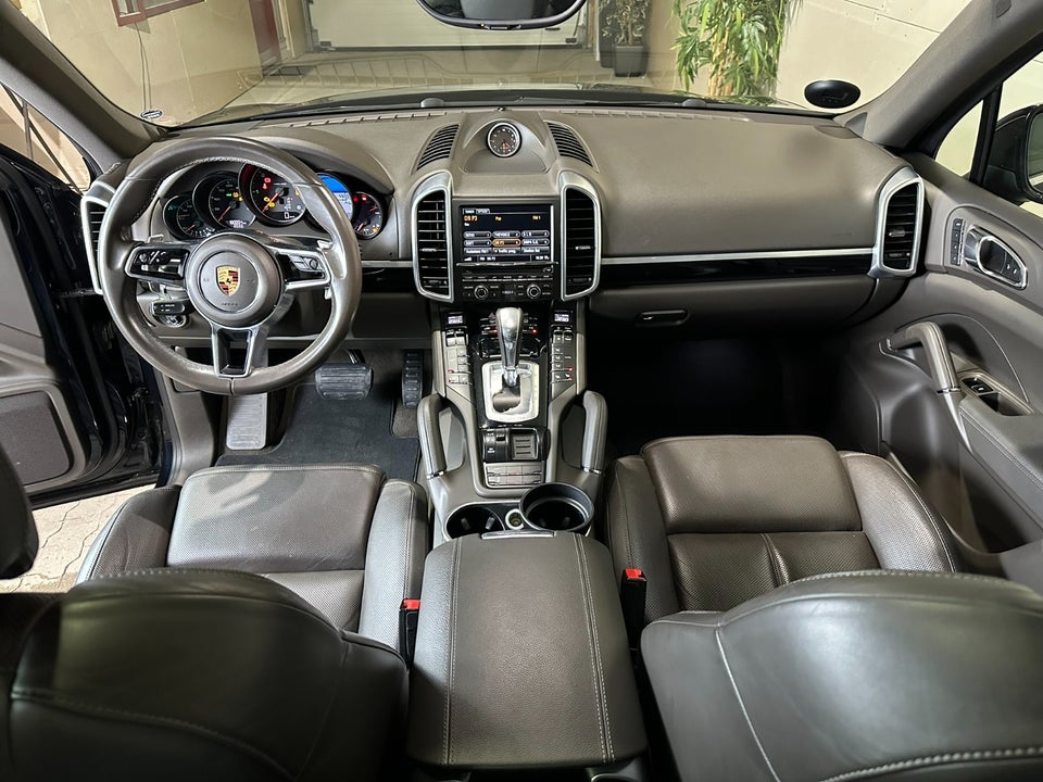 Porsche Cayenne 3,0 D Tiptr. 5d