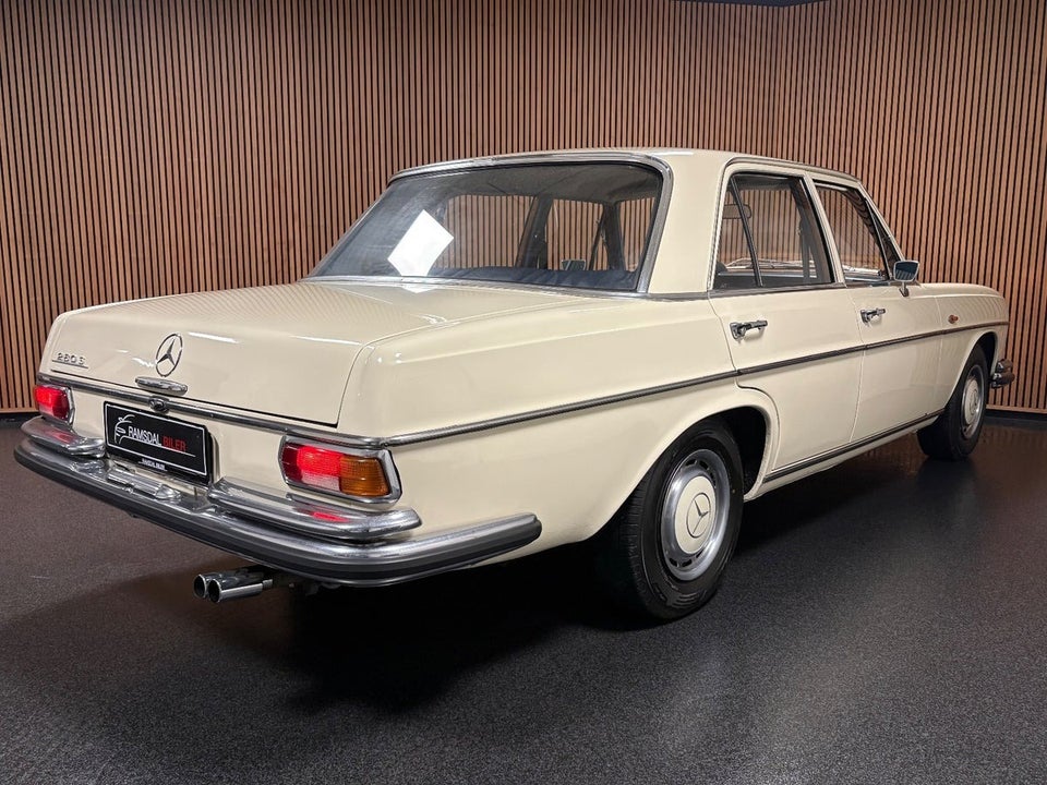 Mercedes 280 S 2,8  4d