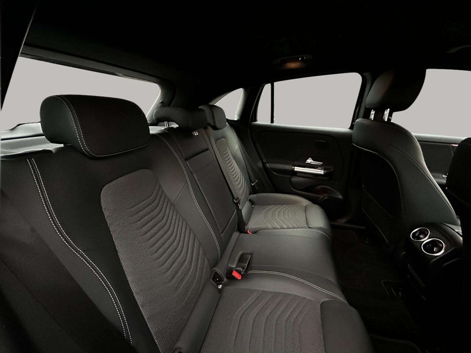 Mercedes EQA250+ Progressive 5d