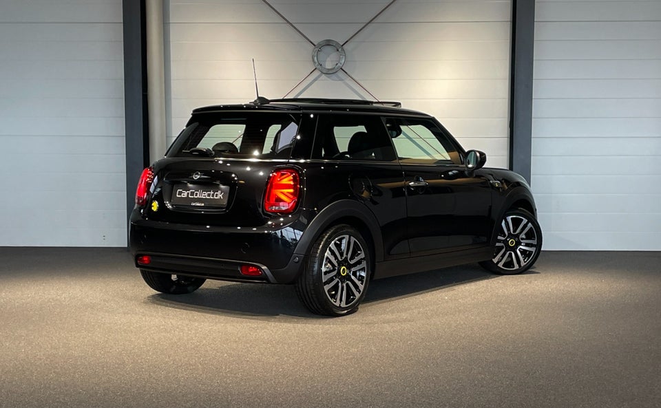 MINI Cooper SE Maximise 3d