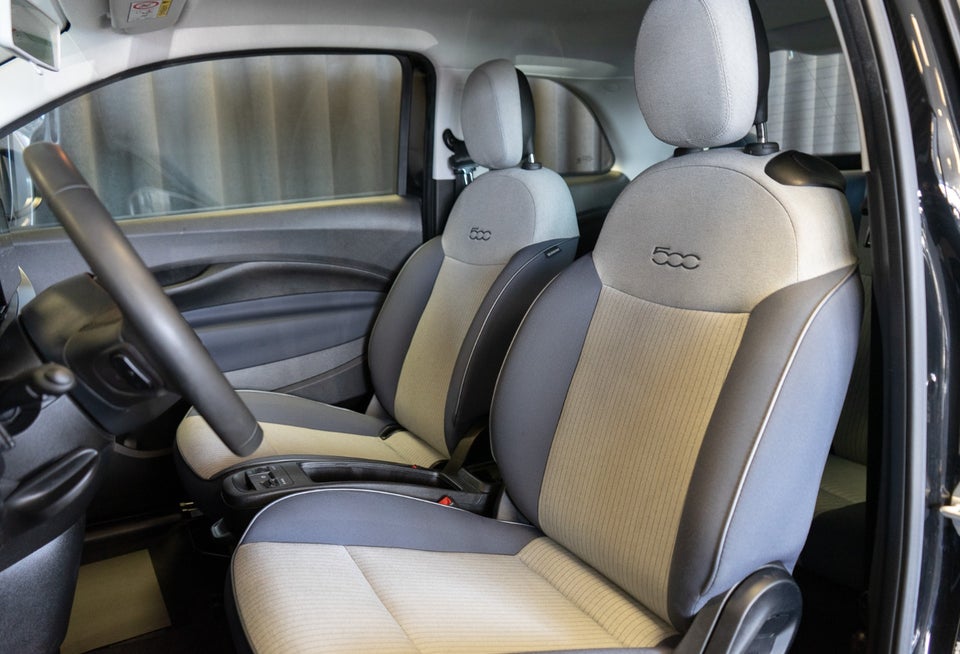 Fiat 500e 42 Icon 3d