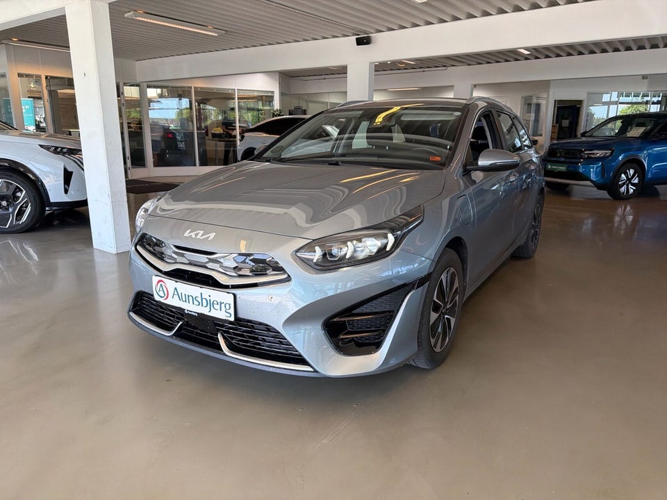 Kia Ceed 1,6 PHEV Prestige SW DCT 5d