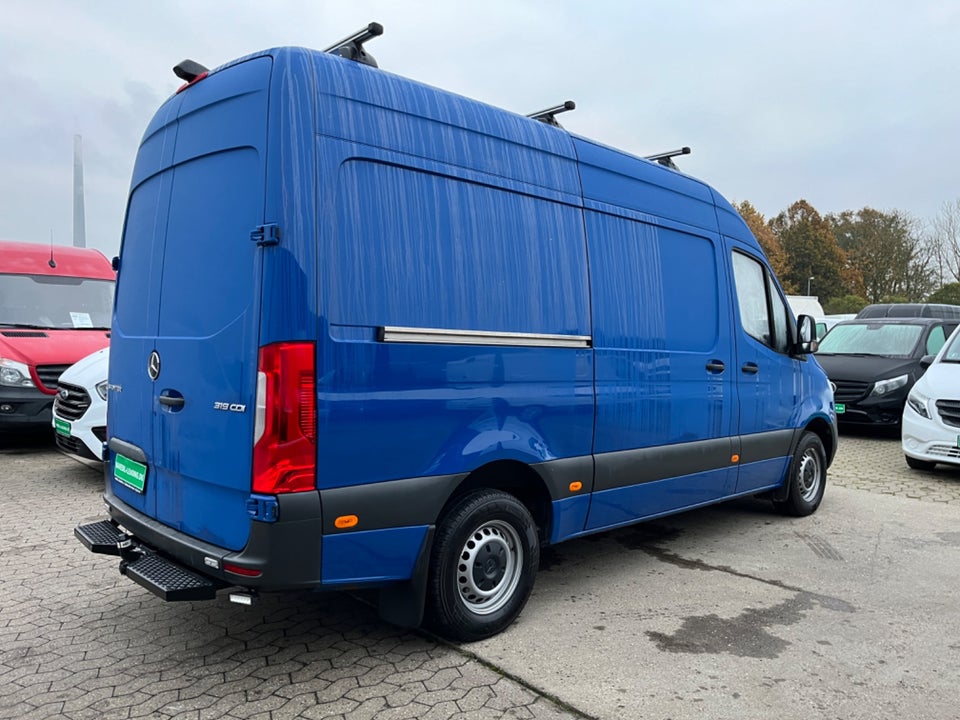 Mercedes Sprinter 319 3,0 CDi A2 Kassevogn aut. RWD