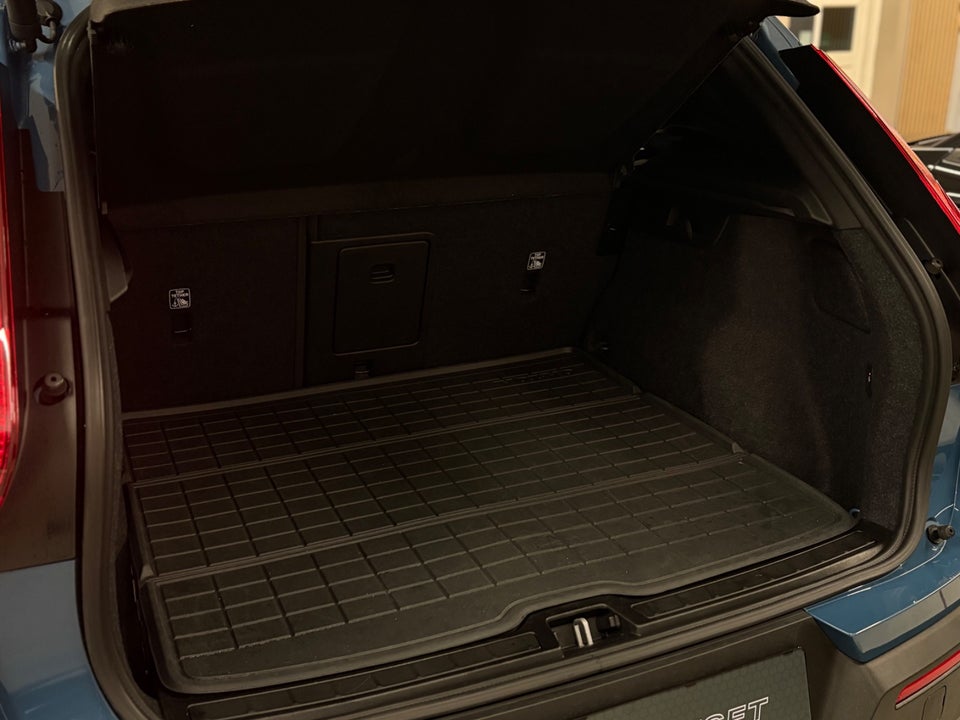 Volvo EX40 Extended Range Core 5d