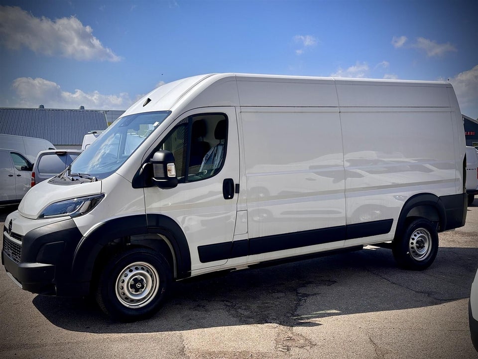 Peugeot e-Boxer 435 110 L3H2 Premium