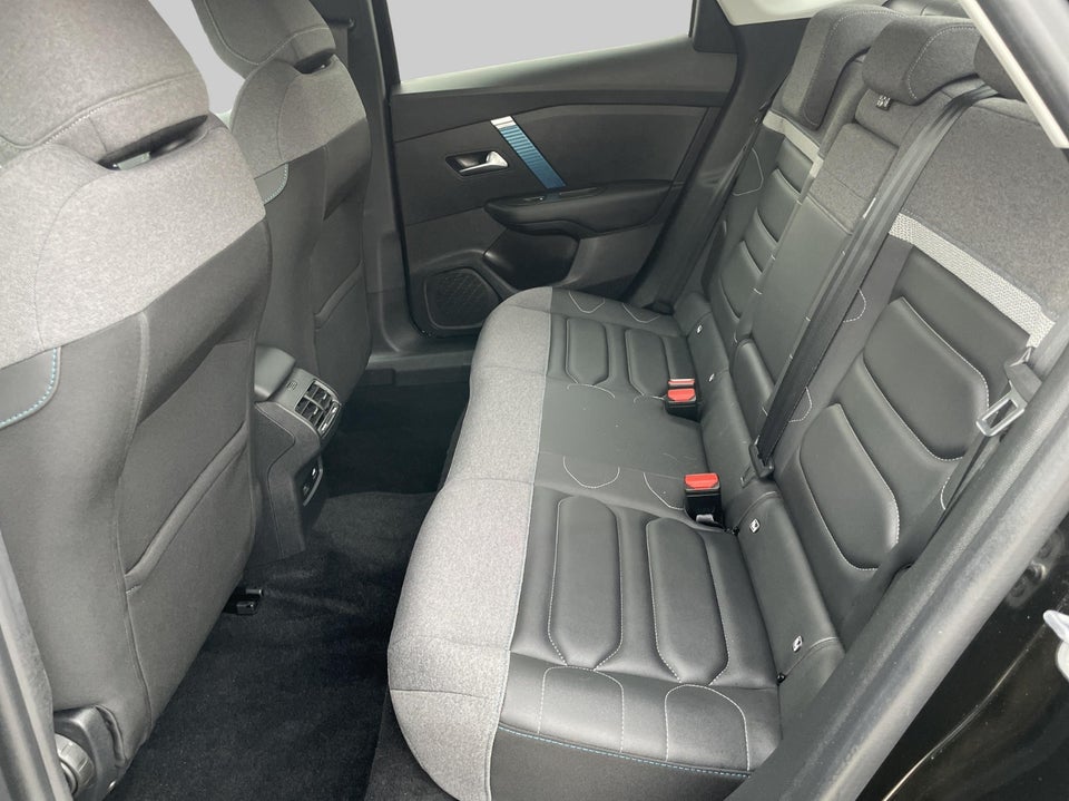 Citroën ë-C4 X 50 Shine 4d