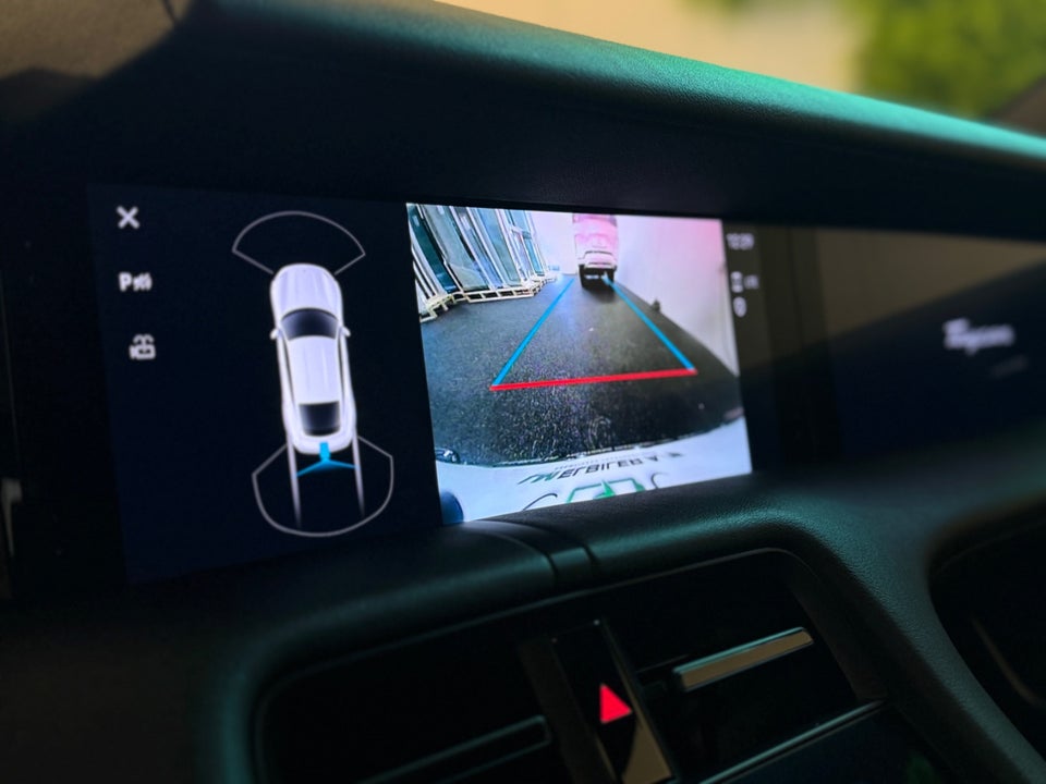 Porsche Taycan 4S Performance+ 4d