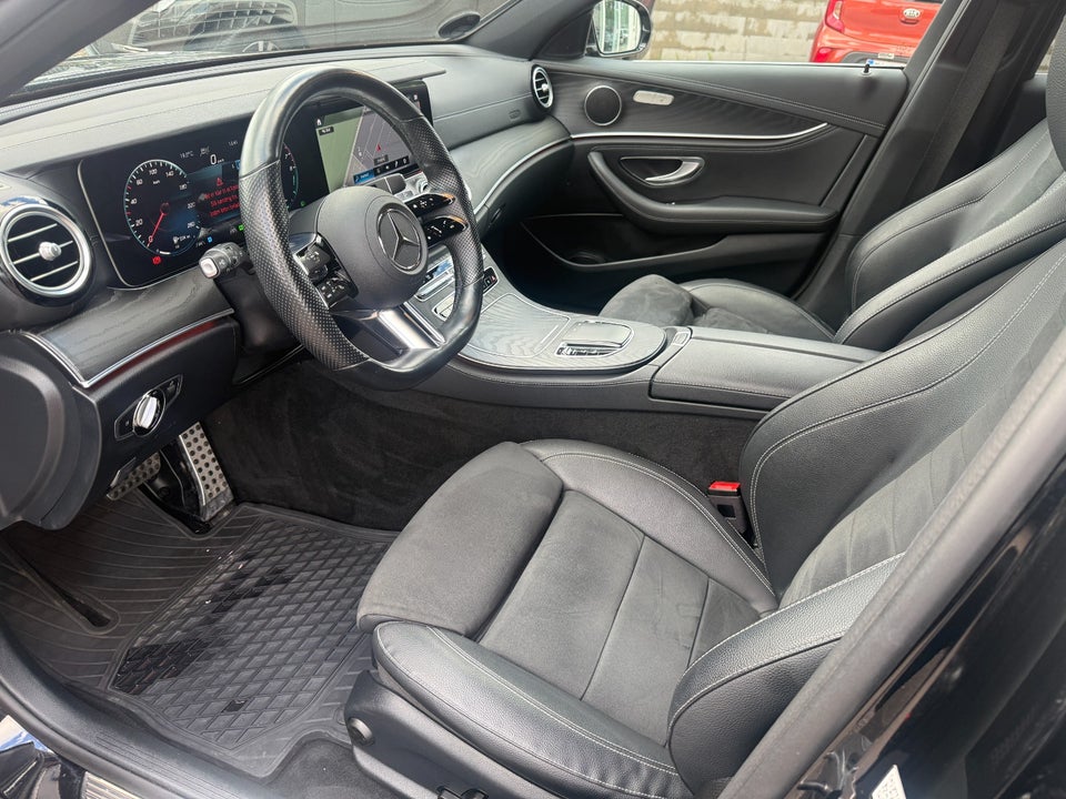 Mercedes E300 e 2,0 AMG Line stc. aut. 5d