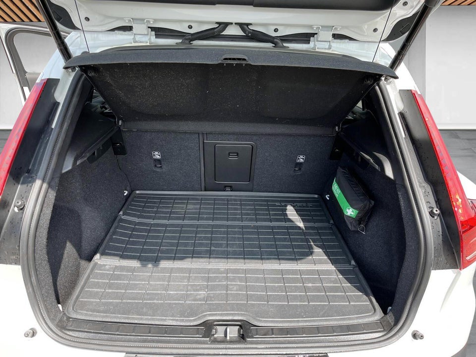 Volvo EX40 Extended Range Core 5d