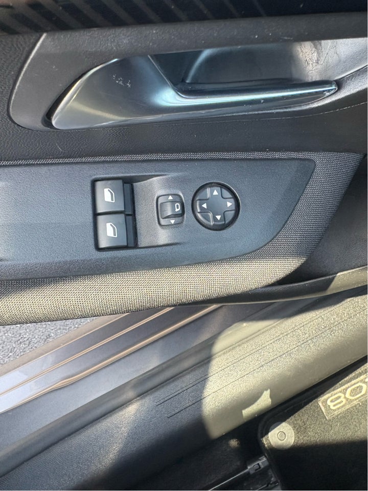 Peugeot 208 1,2 PureTech 75 Drive 5d