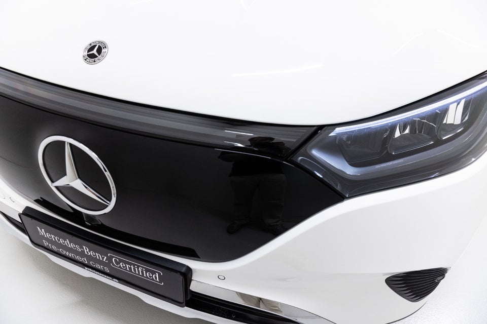 Mercedes EQE300 SUV Electric Art 5d